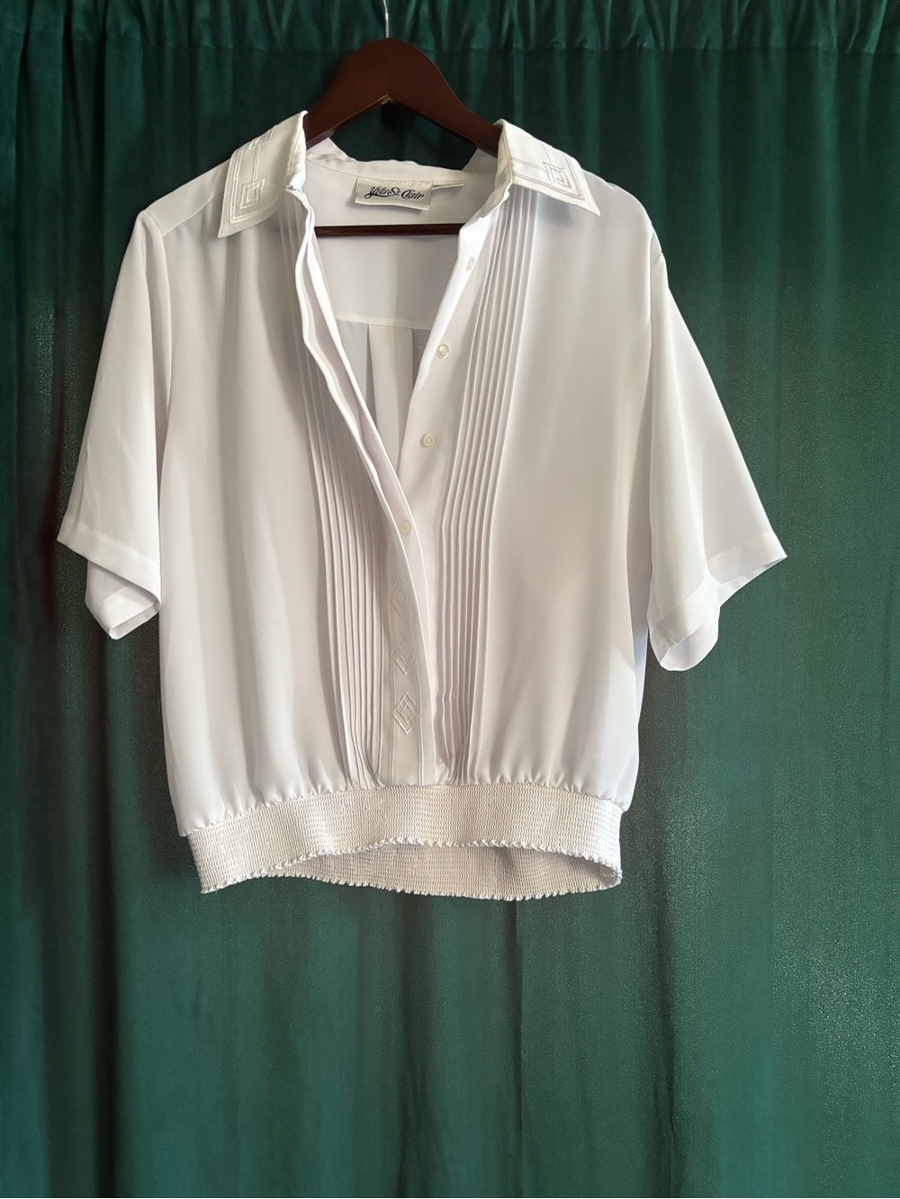 Yves St. Clair White Short-Sleeve Pleated Button Blouse